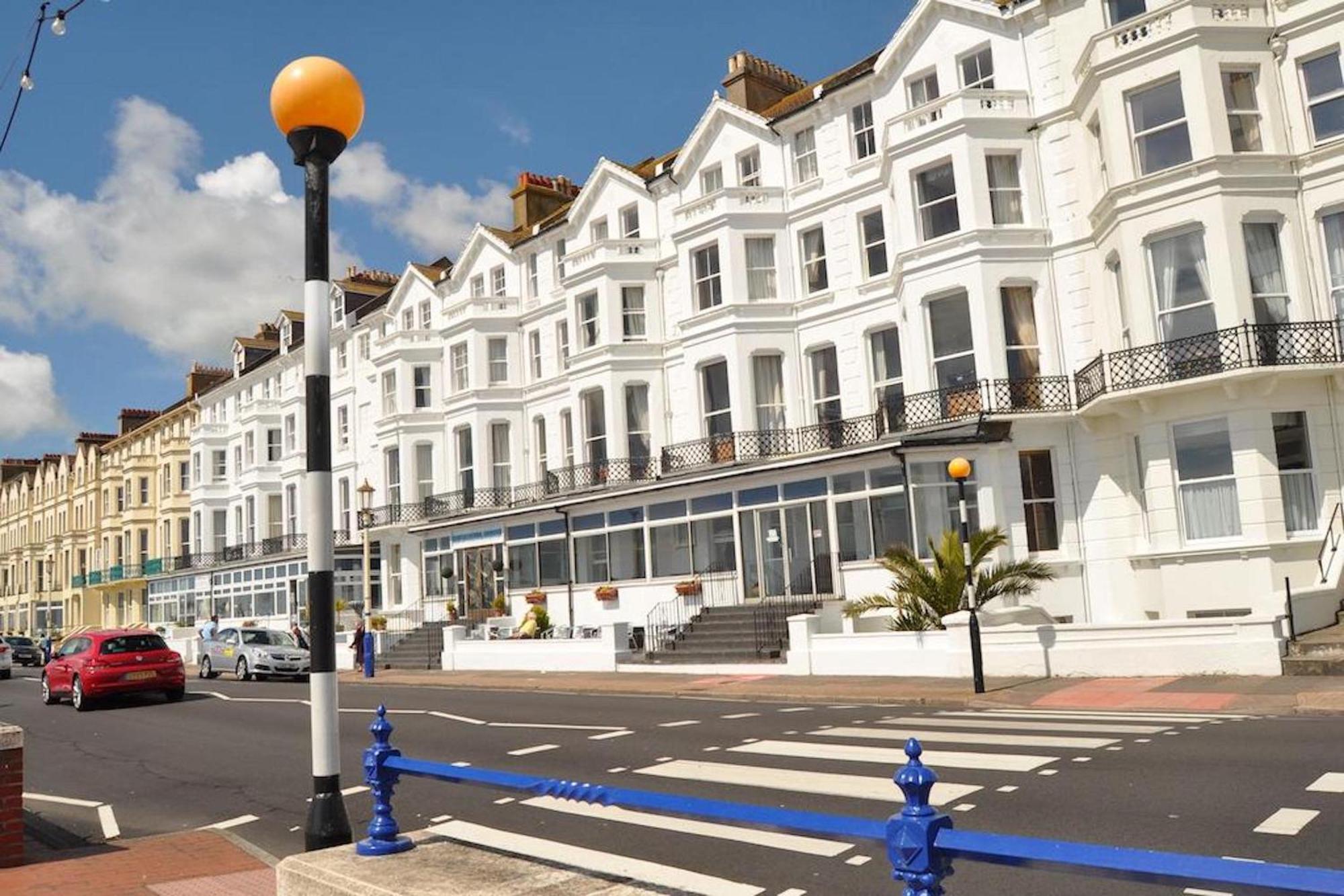 The Strand Hotel Eastbourne Bagian luar foto