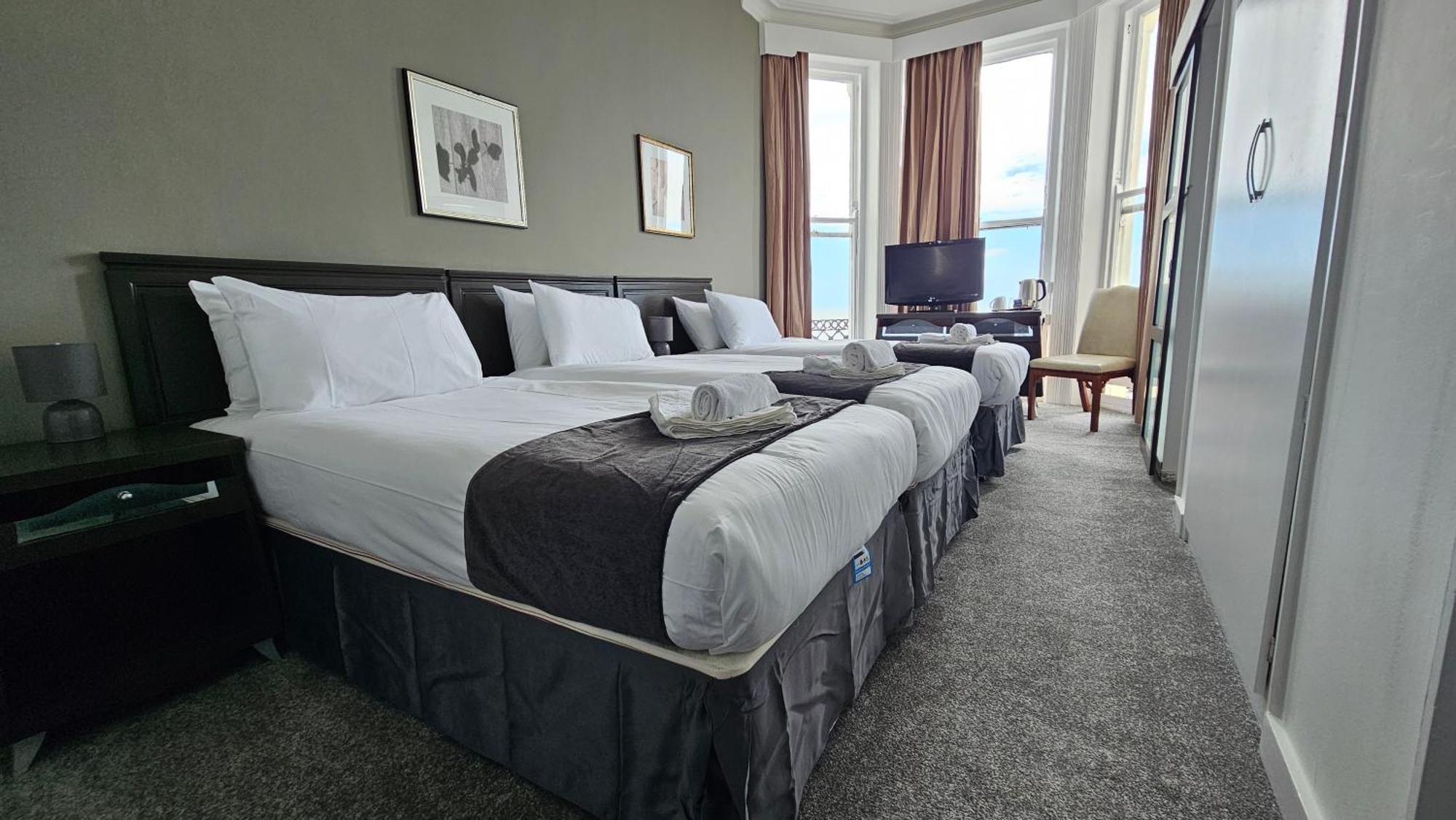 The Strand Hotel Eastbourne Bagian luar foto
