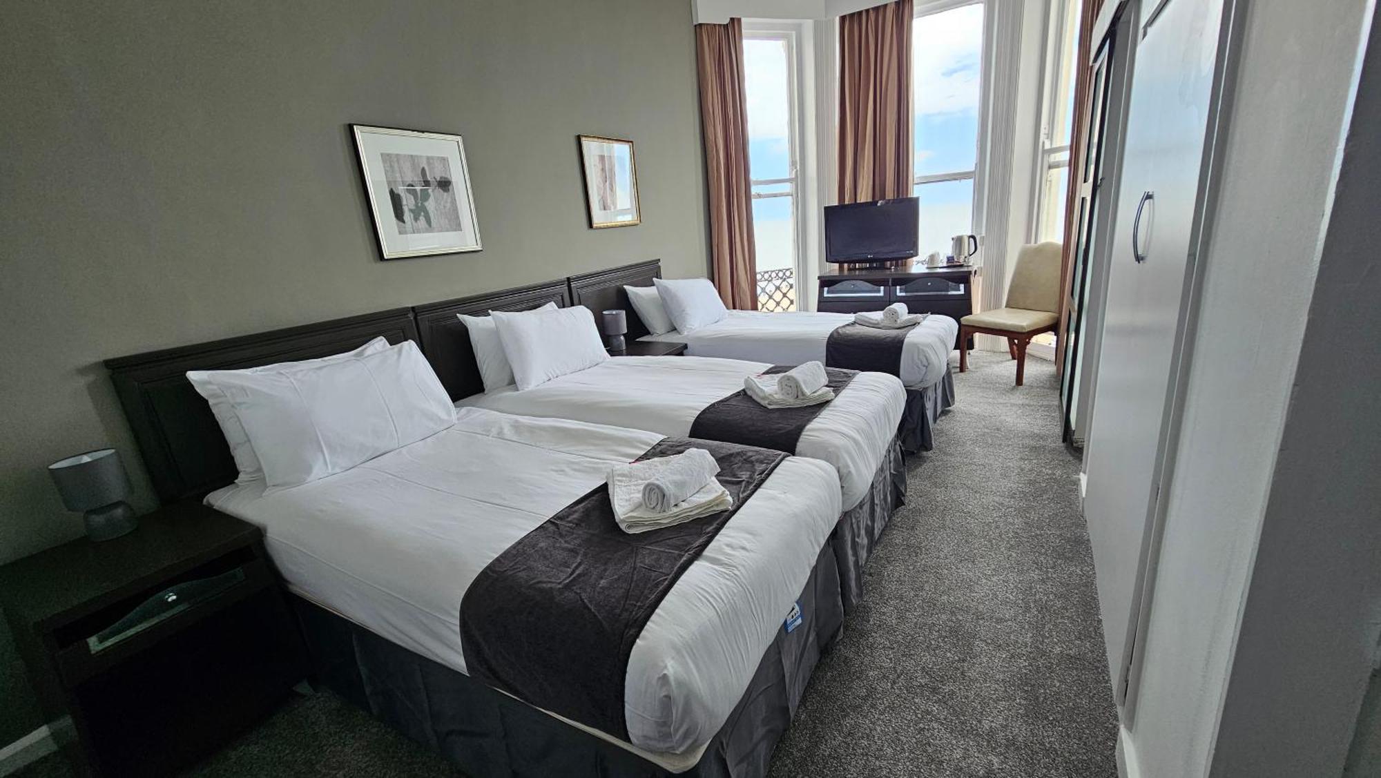 The Strand Hotel Eastbourne Bagian luar foto