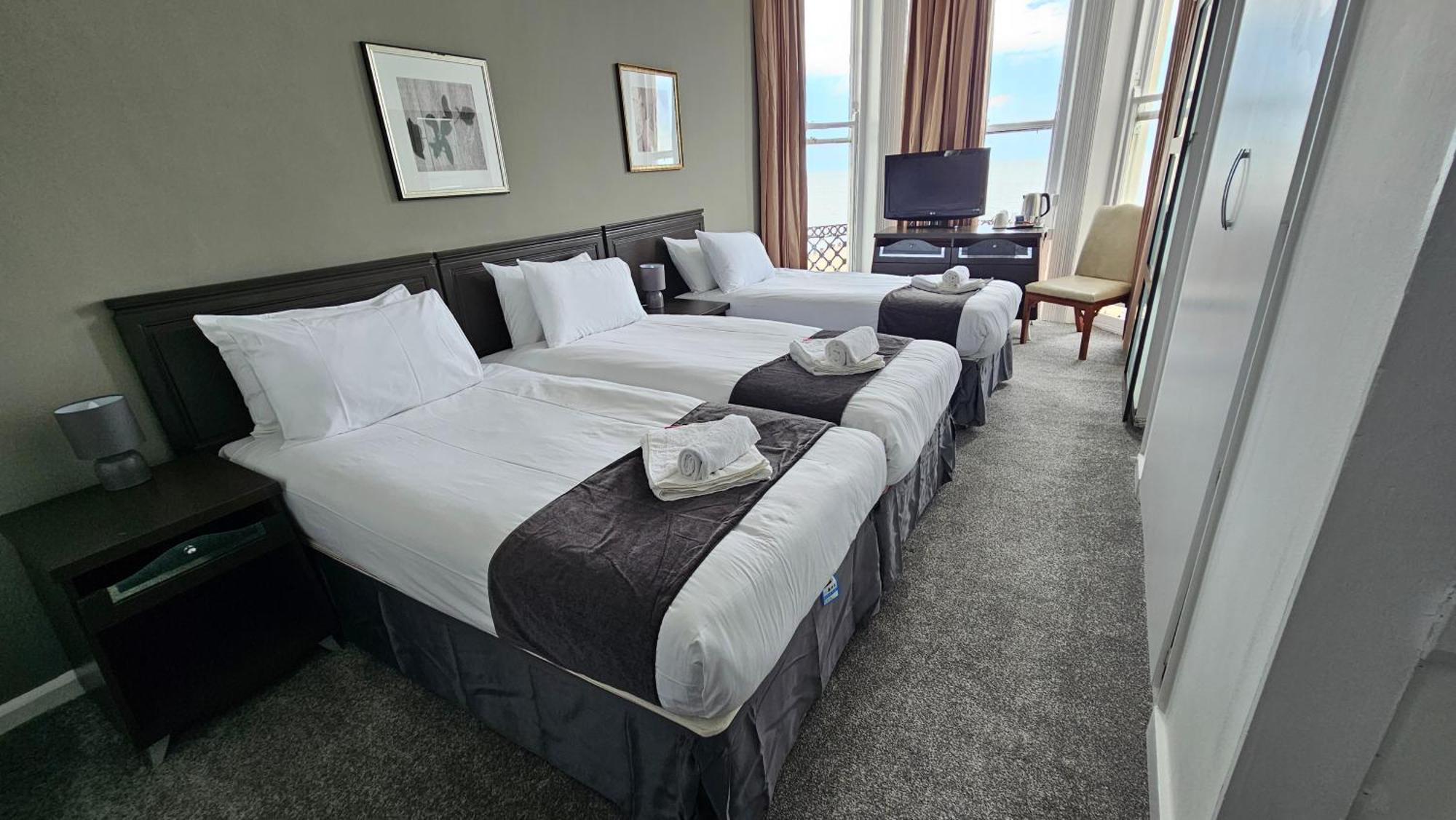 The Strand Hotel Eastbourne Bagian luar foto