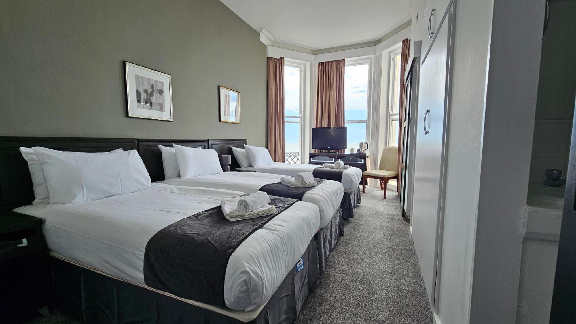 The Strand Hotel Eastbourne Bagian luar foto