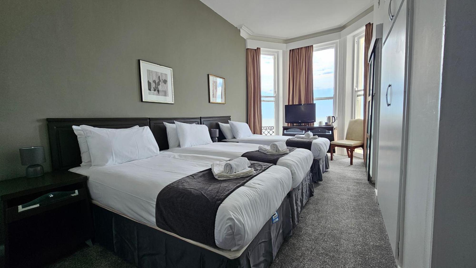 The Strand Hotel Eastbourne Bagian luar foto