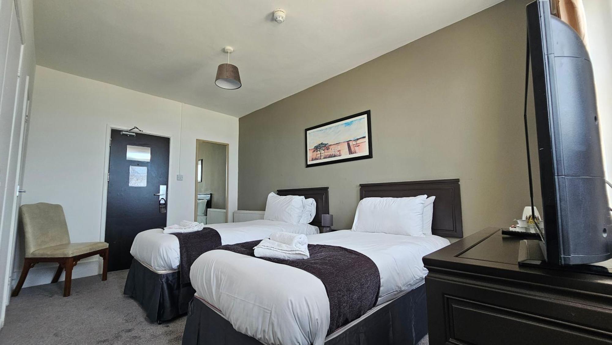 The Strand Hotel Eastbourne Bagian luar foto