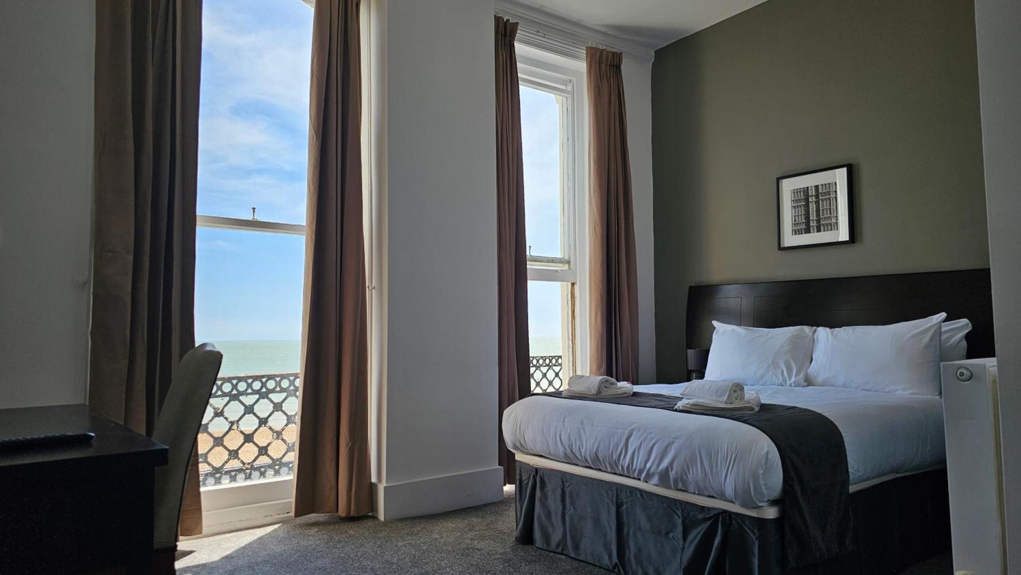 The Strand Hotel Eastbourne Bagian luar foto