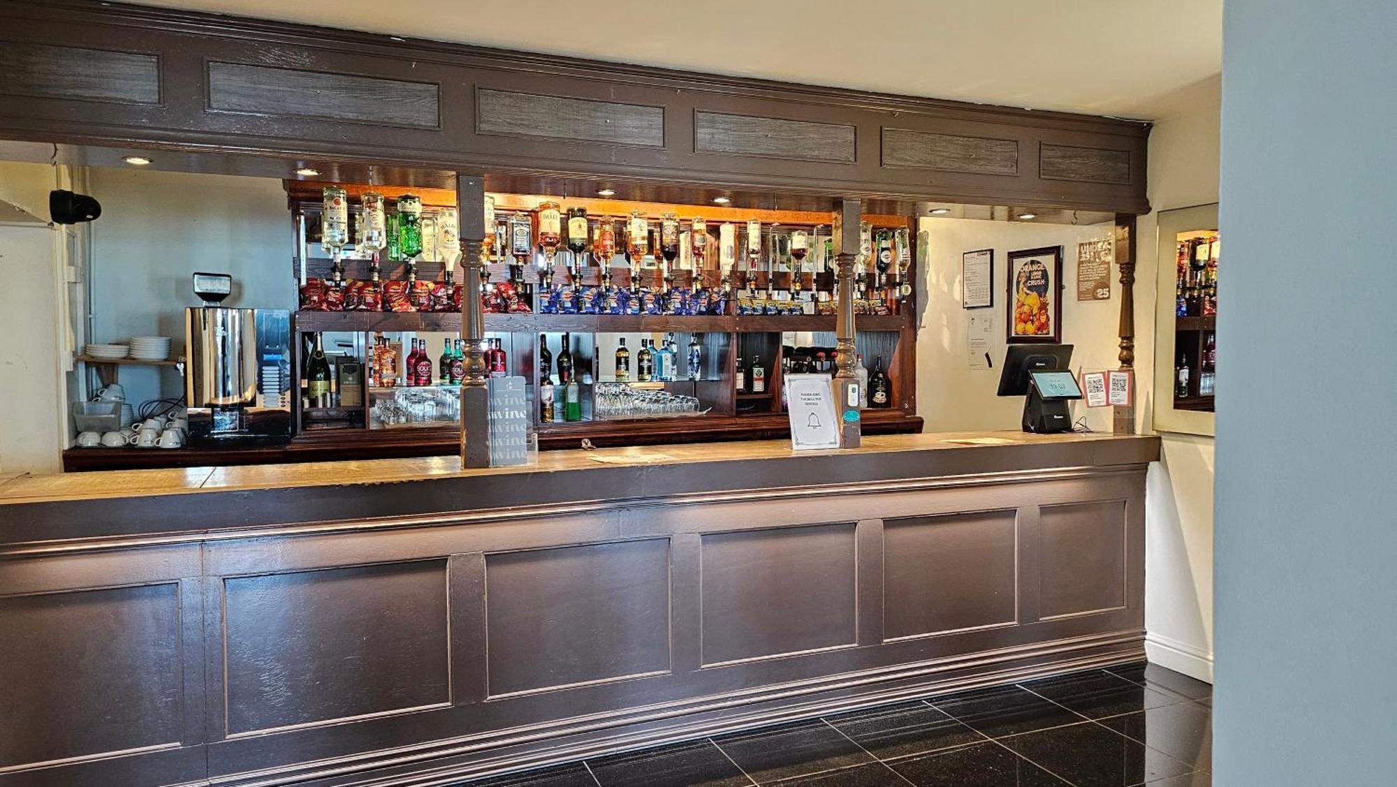 The Strand Hotel Eastbourne Bagian luar foto