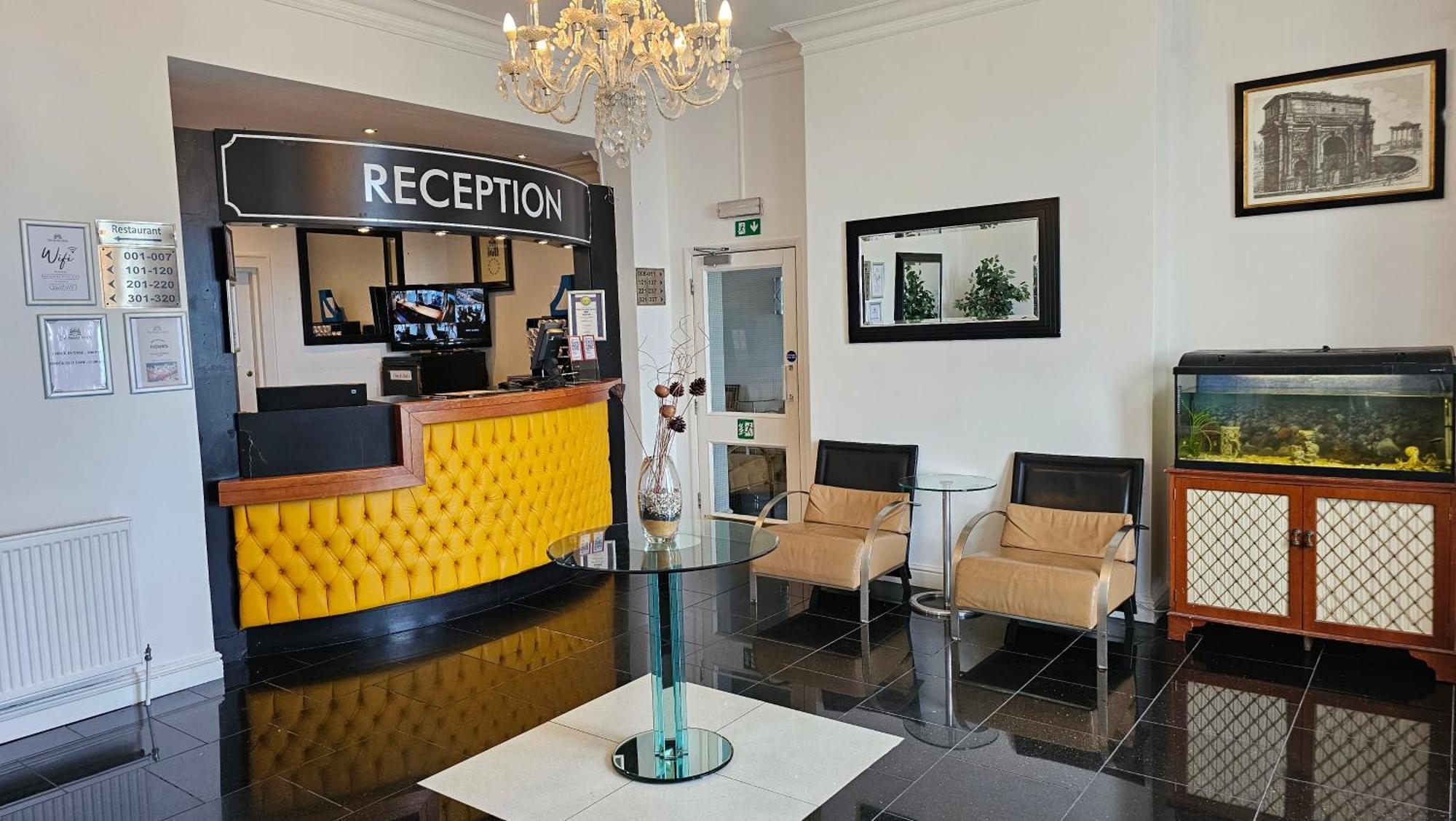The Strand Hotel Eastbourne Bagian luar foto