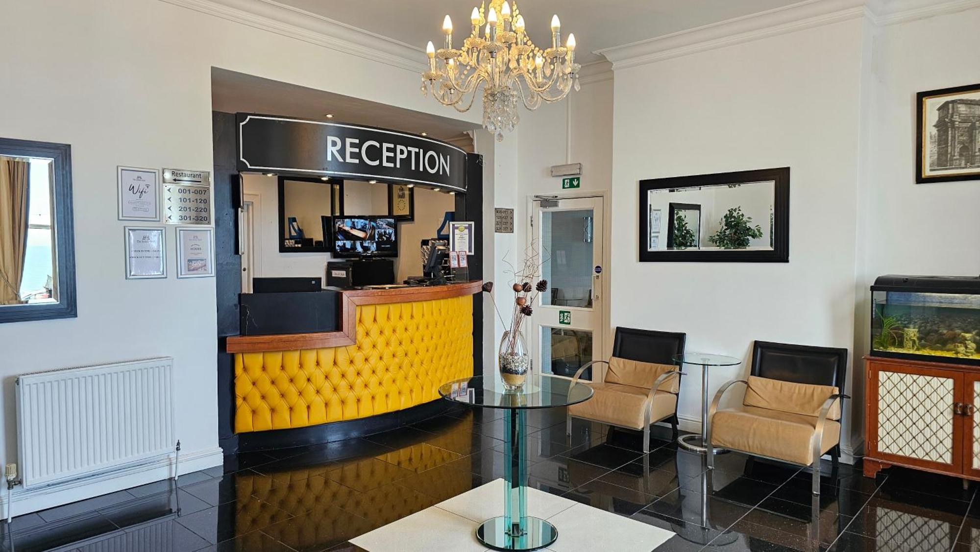The Strand Hotel Eastbourne Bagian luar foto
